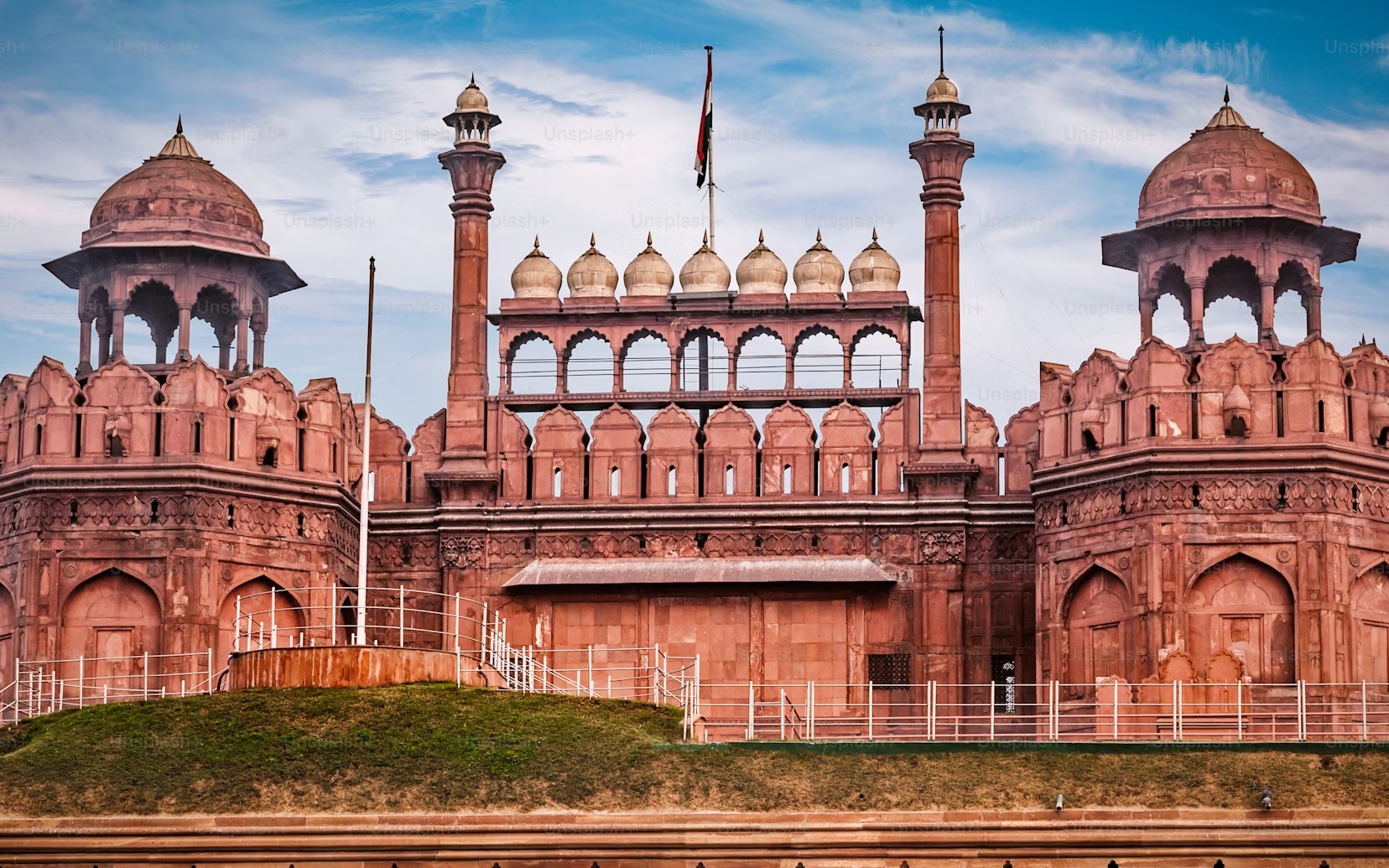 Delhi, Agra and Jaipur Deluxe Package